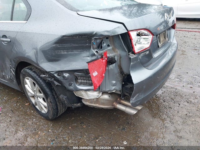 3VWD17AJ9EM277522 Volkswagen Jetta 1.8t Se