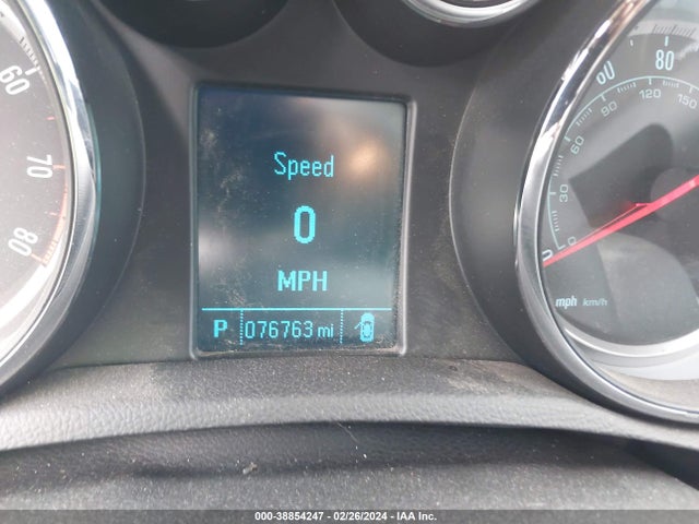 38854247 :رقم المزاد ، KL4CJASB9FB261245 vin ، 2015 Buick Encore مزاد بيع