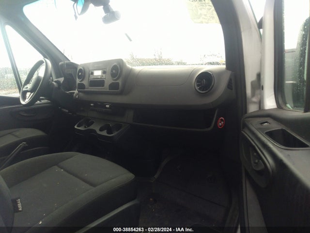W1Y4DDHY0MT048105 Mercedes-Benz Sprinter 2500 High Roof I4 Diesel