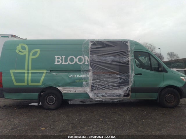 W1Y4DDHY0MT048105 Mercedes-Benz Sprinter 2500 High Roof I4 Diesel