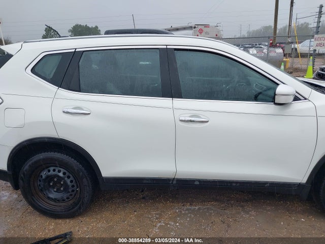 Nissan ROGUE S 2015 5N1AT2MT2FC843826 Image 14