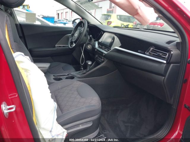 KNDCB3LC0M5465613 KIA NIRO LX
