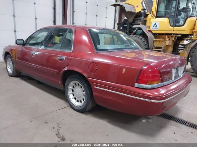 2000 FORD CROWN VICTORIA LX VIN: 2FAFP74W7YX126808