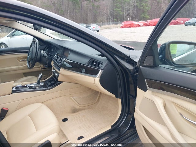 BMW 528i Xdrive 2015 WBA5A7C52FD627929 Image 5