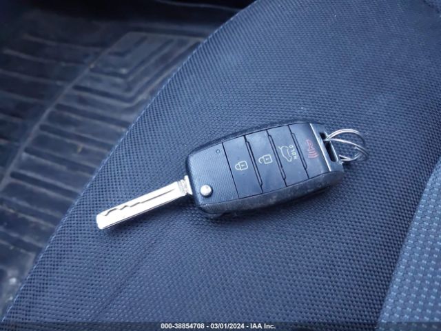 KNDPB3ACXG7859696 KIA Sportage Lx