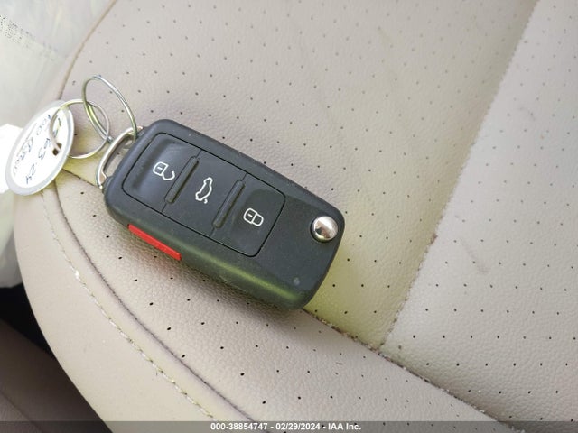 3VWJD7AT4KM703026 Volkswagen Beetle 2.0t Se