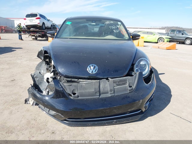 3VWJD7AT4KM703026 Volkswagen Beetle 2.0t Se