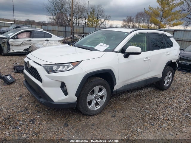 Toyota Rav4 Xle 2020 JTMP1RFV0LD063437 Image 2