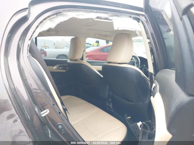 JTHKD5BHXE2188775 Lexus CT 200H