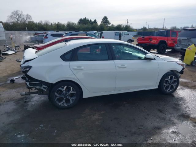 3KPF24AD7LE141155 KIA Forte Lxs