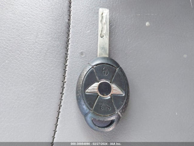 2006 MINI COOPER WMWRF33576TG15327 Photo 10