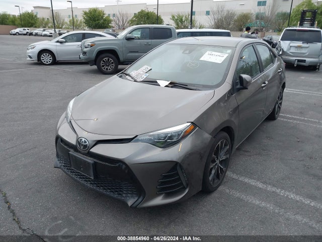 Toyota COROLLA SE 2018 2T1BURHE5JC010841 Image 2