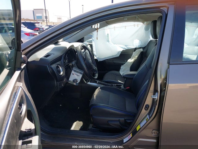 Toyota COROLLA SE 2018 2T1BURHE5JC010841 Image 5