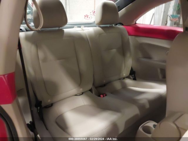 3VWJX7AT2EM605849 Volkswagen Beetle 2.5l
