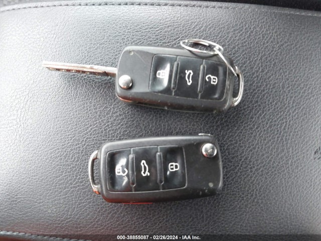 3VW2K7AJ3EM306727 Volkswagen Jetta 2.0l S