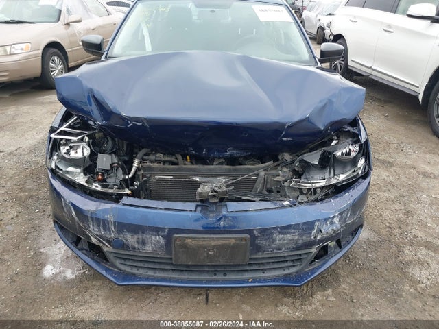 3VW2K7AJ3EM306727 Volkswagen Jetta 2.0l S