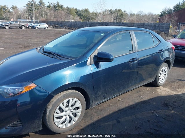 Toyota COROLLA LE 2018 2T1BURHE0JC028681 Image 15