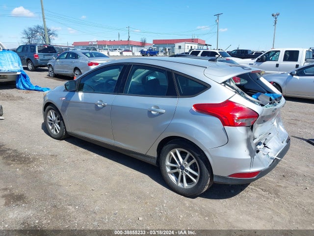 Ford FOCUS SE 2015 1FADP3K28FL263864 Image 3