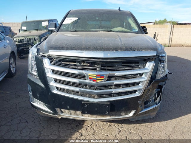 1GYS3BKJXJR374804 Cadillac Escalade Luxury
