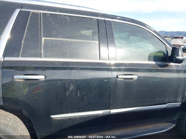 1GYS3BKJXJR374804 Cadillac Escalade Luxury