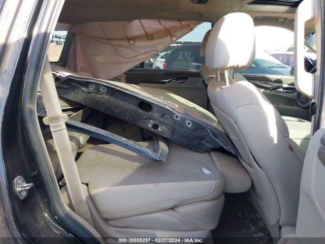 1GYS3BKJXJR374804 Cadillac Escalade Luxury