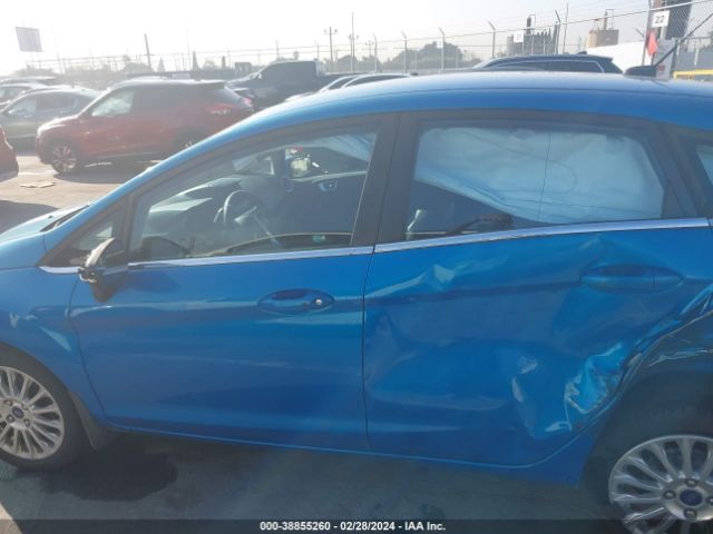 3FADP4FJ5EM216974 Ford Fiesta Titanium