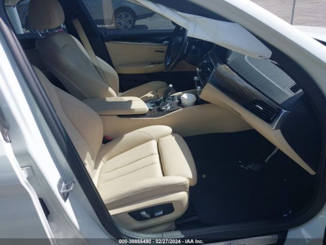 WBAJA5C58KG900366 BMW 530I