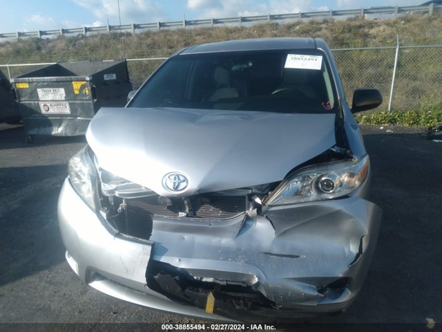 Toyota Sienna L 7 Passenger 2017 5TDZZ3DC2HS869422 Image 12