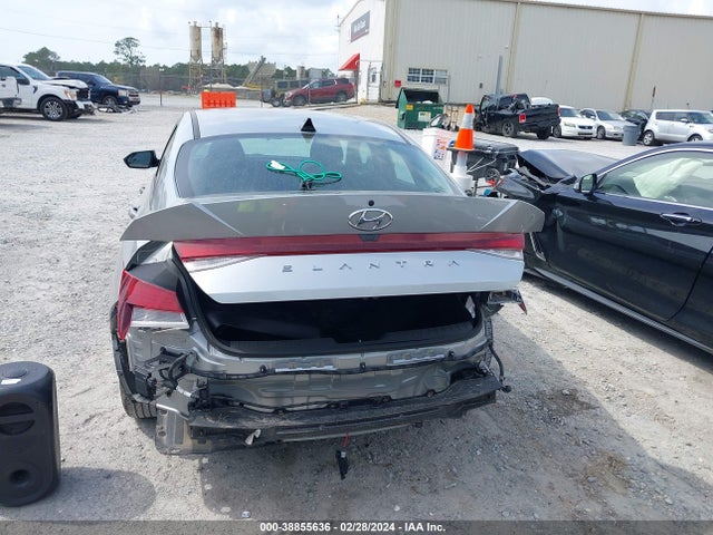 2021 HYUNDAI ELANTRA SEL VIN: 5NPLM4AG8MH040601