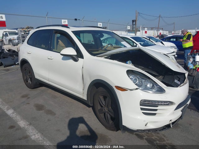 2011 PORSCHE CAYENNE WP1AA2A27BLA05998 Photo 0