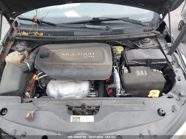 Chrysler 200 Limited 2015 1C3CCCAB5FN579458 Image 10