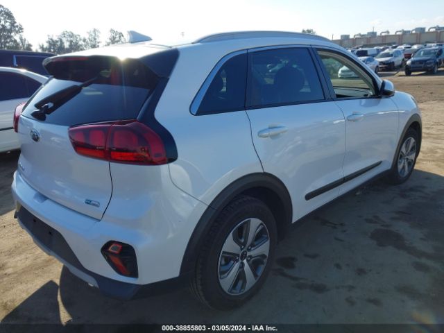 KNDCB3LC5L5432931 KIA NIRO LX