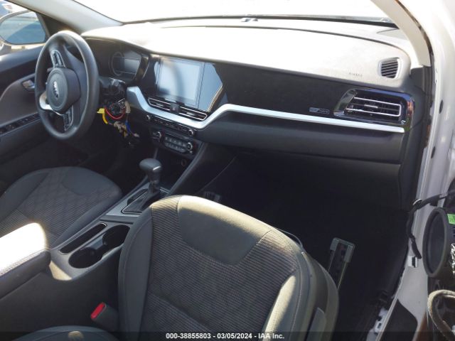 KNDCB3LC5L5432931 KIA NIRO LX