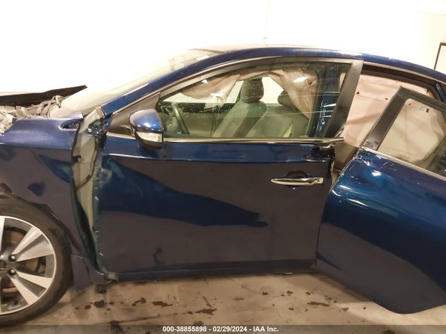 Nissan SENTRA SL 2017 3N1AB7AP8HY235818 Image 18