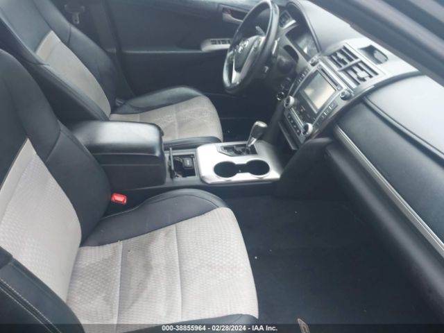 4T1BF1FK1EU305735 Toyota CAMRY SE