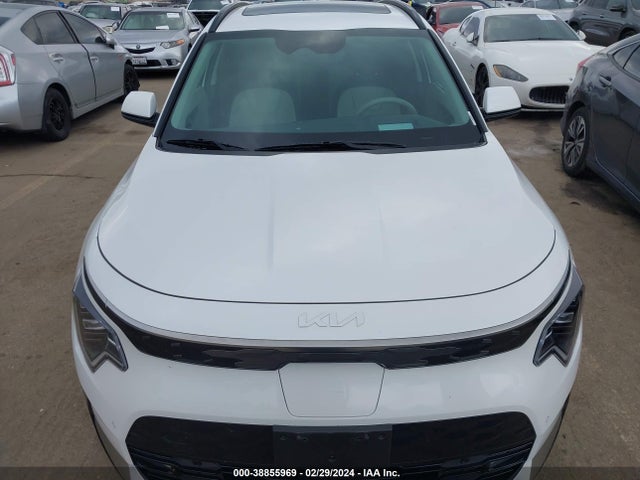 KIA Niro Ev Wave 2023 KNDCT3L17P5035318 Image 6