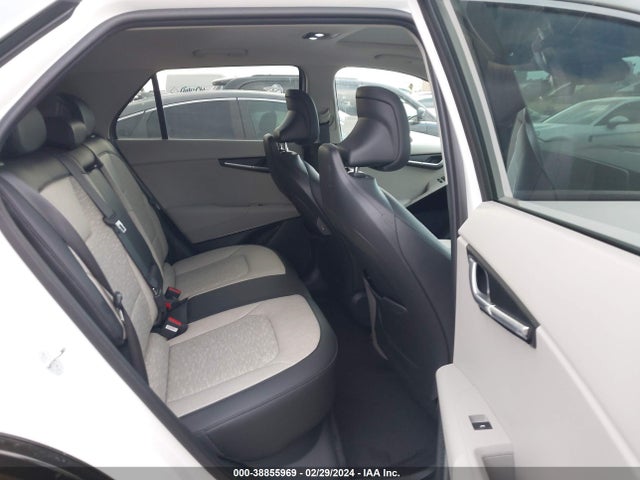 KIA Niro Ev Wave 2023 KNDCT3L17P5035318 Image 8