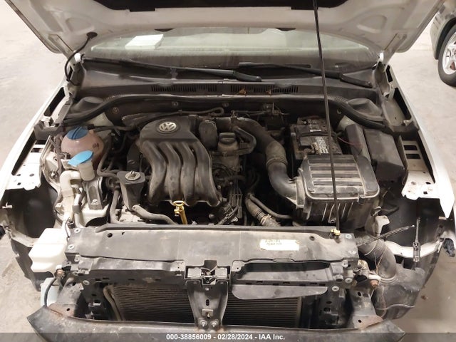 3VW2K7AJ8FM353589 Volkswagen Jetta 2.0l S