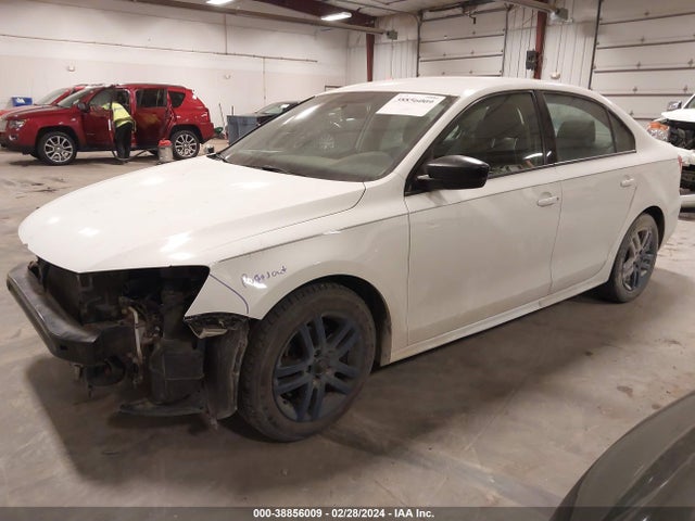 3VW2K7AJ8FM353589 Volkswagen Jetta 2.0l S