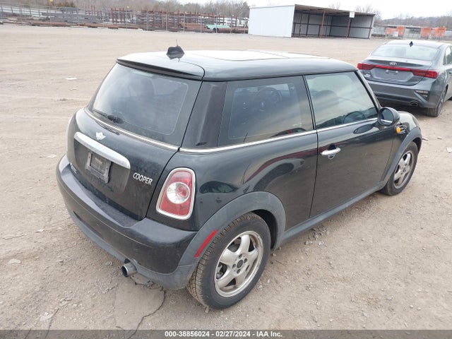 2011 MINI COOPER WMWSU3C51BT093342 Photo 3