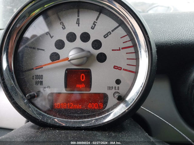 2011 MINI COOPER WMWSU3C51BT093342 Photo 6