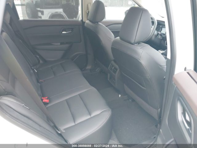 5N1BT3CA8PC846774 Nissan Rogue Sl Fwd