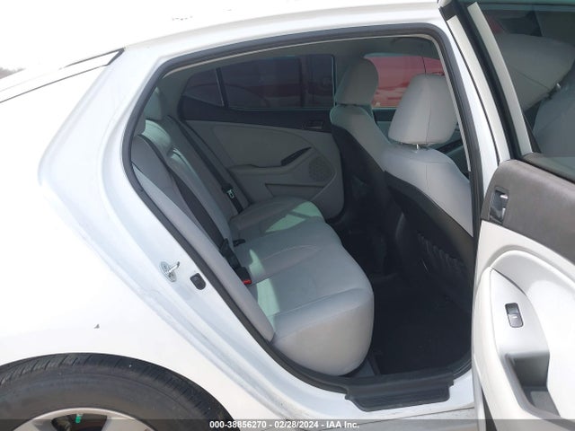 KIA Optima Lx 2015 5XXGM4A79FG358372 Image 8
