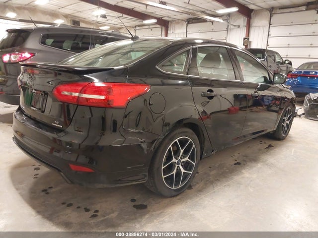 Ford FOCUS SE 2016 1FADP3F20GL377644 Image 4
