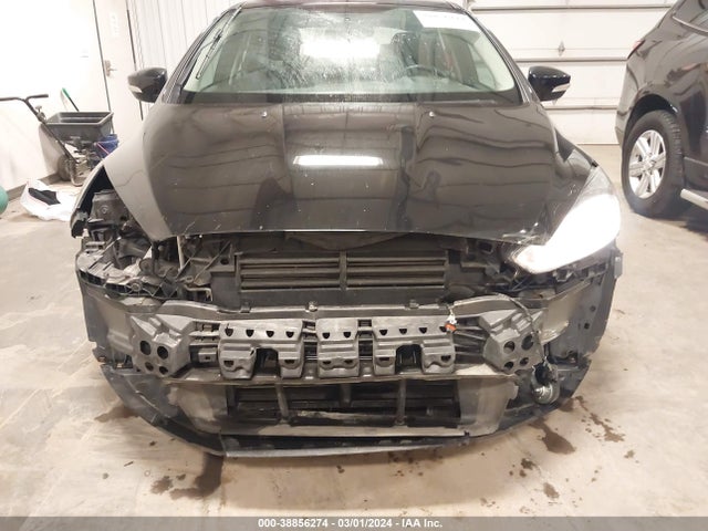 Ford FOCUS SE 2016 1FADP3F20GL377644 Image 6