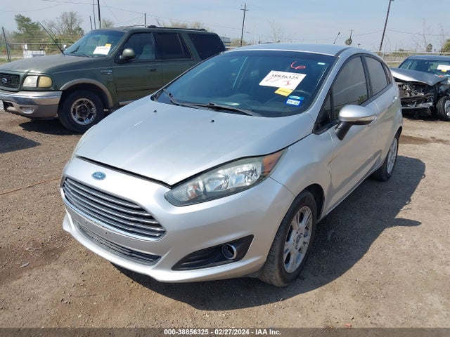 Ford FIESTA SE 2016 3FADP4EJ9GM160204 Image 2