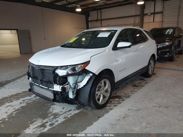 Chevrolet EQUINOX LT 2018 2GNAXKEXXJ6220912 Image 2