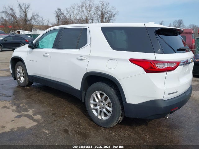 Chevrolet Traverse Ls 2018 1GNERFKWXJJ105521 Image 3