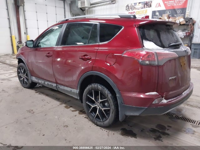 Toyota RAV4 SE 2018 2T3JFREV7JW771578 Image 3