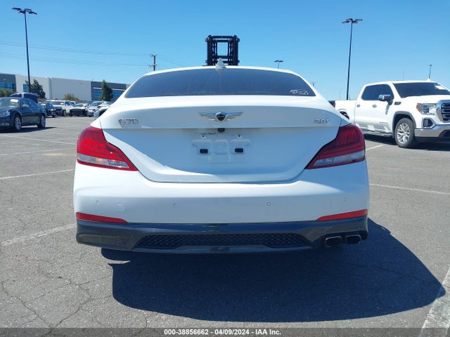 Genesis G70 2.0t Advanced 2019 KMTG34LA4KU031086 Image 15